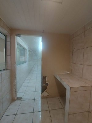 Galpão com 1.300m² no bairro Sarandi em Porto Alegre para Alugar