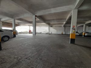 Depósito/Pavilhão com 680m² no bairro São Geraldo em Porto Alegre para Alugar