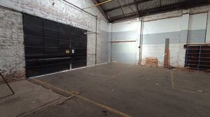 Depósito/Pavilhão com 1280m² no bairro Floresta em Porto Alegre para Alugar