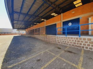 Depósito/Pavilhão com 9500m² no bairro Sarandi em Porto Alegre para Alugar
