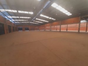 Depósito/Pavilhão com 9500m² no bairro Sarandi em Porto Alegre para Alugar