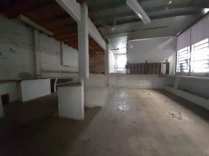 Galpão com 426m² no bairro Auxiliadora em Porto Alegre para Alugar