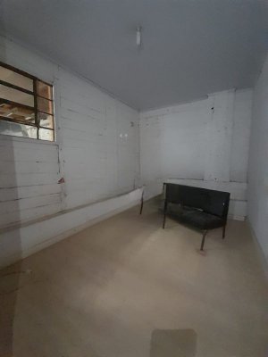 Galpão com 426m² no bairro Auxiliadora em Porto Alegre para Alugar