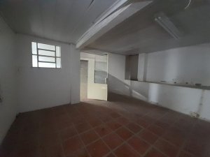 Galpão com 426m² no bairro Auxiliadora em Porto Alegre para Alugar
