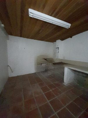 Galpão com 426m² no bairro Auxiliadora em Porto Alegre para Alugar