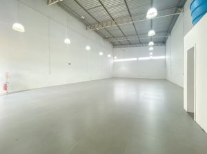 Galpão com 230m² no bairro Humaitá em Porto Alegre para Alugar