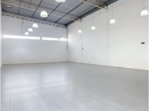 Galpão com 230m² no bairro Humaitá em Porto Alegre para Alugar