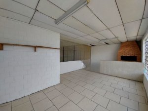 Galpão com 587m² no bairro São Geraldo em Porto Alegre para Alugar