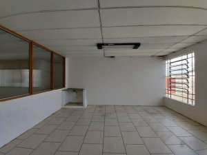 Galpão com 587m² no bairro São Geraldo em Porto Alegre para Alugar