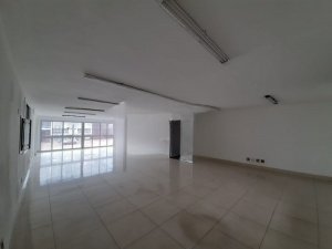 Galpão com 803m² no bairro Sarandi em Porto Alegre para Alugar