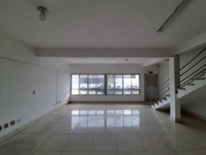 Galpão com 803m² no bairro Sarandi em Porto Alegre para Alugar