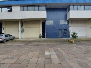 Depósito/Pavilhão com 250m² no bairro Santa Maria Goretti em Porto Alegre para Alugar
