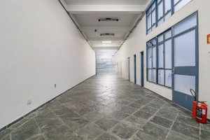 Galpão com 410m² no bairro Navegantes em Porto Alegre para Alugar