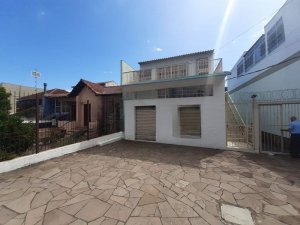 Depósito/Pavilhão com 250m² no bairro São Geraldo em Porto Alegre para Alugar