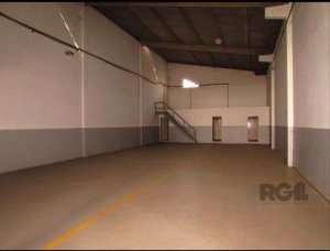 Pavilhão com 300m² no bairro Anchieta em Porto Alegre para Alugar