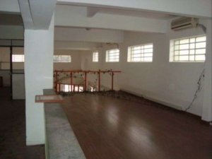Loja com 600m² no bairro Floresta em Porto Alegre para Alugar