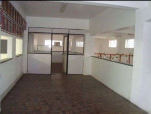 Loja com 600m² no bairro Floresta em Porto Alegre para Alugar