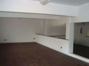 Loja com 600m² no bairro Floresta em Porto Alegre para Alugar