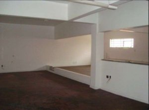 Loja com 600m² no bairro Floresta em Porto Alegre para Alugar