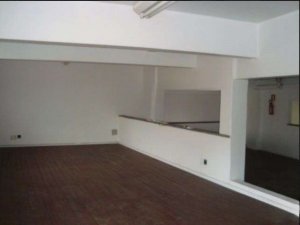 Loja com 600m² no bairro Floresta em Porto Alegre para Alugar