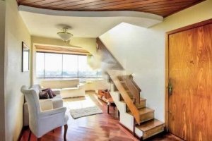 Cobertura com 201m², 3 dormitórios no bairro Higienópolis em Porto Alegre para Alugar