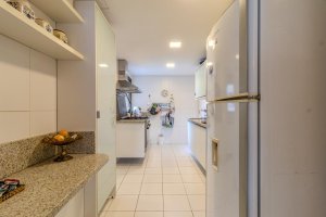 Apartamento com 162m², 3 dormitórios no bairro Moinhos de Vento em Porto Alegre para Alugar