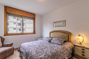 Apartamento com 162m², 3 dormitórios no bairro Moinhos de Vento em Porto Alegre para Alugar