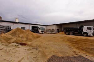 Pavilhão com 1.300m² no bairro Navegantes em Porto Alegre para Alugar