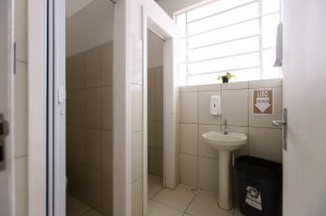 Pavilhão com 1.300m² no bairro Navegantes em Porto Alegre para Alugar