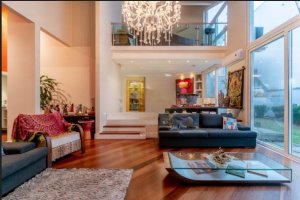 Casa com 482m², 4 dormitórios no bairro Chácara das Pedras em Porto Alegre para Alugar