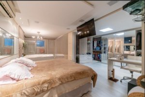 Casa com 482m², 4 dormitórios no bairro Chácara das Pedras em Porto Alegre para Alugar