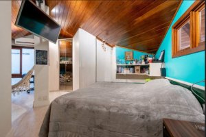 Casa com 482m², 4 dormitórios no bairro Chácara das Pedras em Porto Alegre para Alugar