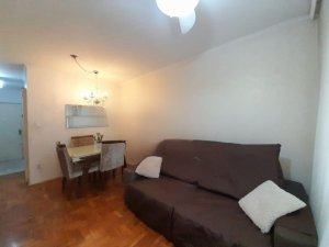 Apartamento com 65m², 3 dormitórios no bairro Auxiliadora em Porto Alegre para Alugar