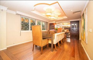 Casa comercial com 720m² no bairro Três Figueiras em Porto Alegre para Alugar