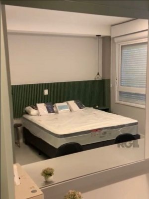 Apartamento com 27m², 1 dormitório no bairro Jardim Botânico em Porto Alegre para Comprar