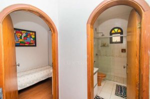 Casa comercial com 500m² no bairro Chácara das Pedras em Porto Alegre para Alugar