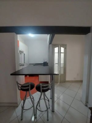 Apartamento com 42m², 1 dormitório no bairro Menino Deus em Porto Alegre para Alugar