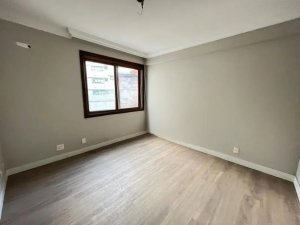 Apartamento com 519m², 6 dormitórios no bairro Bela Vista em Porto Alegre para Alugar