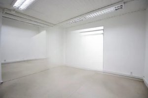 Casa comercial com 500m² no bairro Auxiliadora em Porto Alegre para Alugar