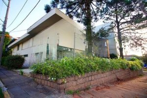 Casa Comercial com 500m² no bairro Auxiliadora em Porto Alegre para Alugar