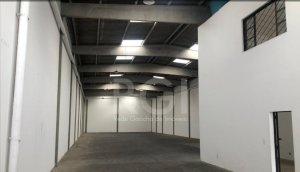 Galpão com 800m² no bairro Sarandi em Porto Alegre para Alugar