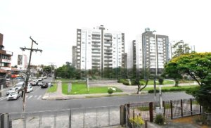 Loja com 320m² no bairro Menino Deus em Porto Alegre para Alugar