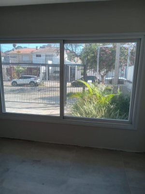 Casa com 150m², 3 dormitórios no bairro São Geraldo em Porto Alegre para Alugar