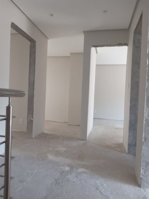 Casa com 150m², 3 dormitórios no bairro São Geraldo em Porto Alegre para Alugar