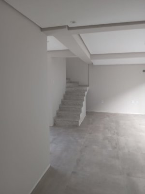 Casa com 150m², 3 dormitórios no bairro São Geraldo em Porto Alegre para Alugar