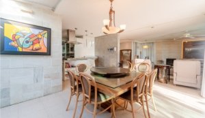 Casa em Condomínio com 367m², 3 dormitórios no bairro Vila Assunção em Porto Alegre para Alugar