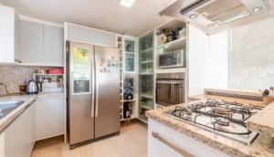 Casa em Condomínio com 367m², 3 dormitórios no bairro Vila Assunção em Porto Alegre para Alugar