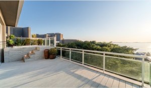 Casa em Condomínio com 367m², 3 dormitórios no bairro Vila Assunção em Porto Alegre para Alugar