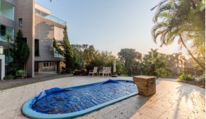 Casa em Condomínio com 367m², 3 dormitórios no bairro Vila Assunção em Porto Alegre para Alugar