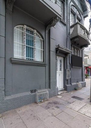 Casa Comercial com 200m² no bairro Auxiliadora em Porto Alegre para Alugar